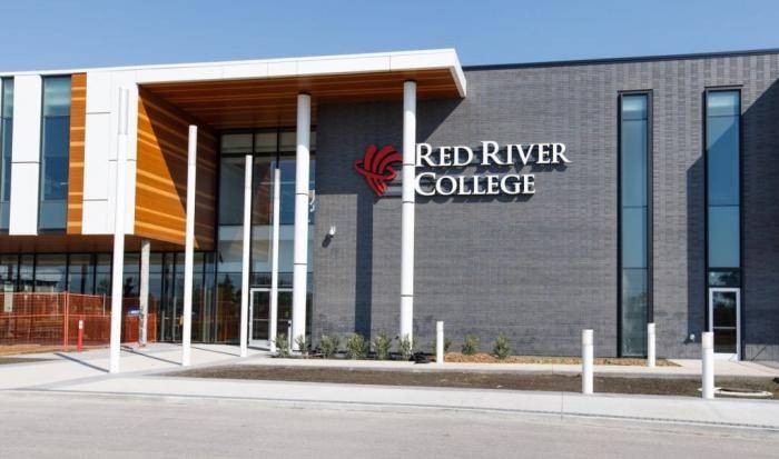 Students’ Association International Students Scholarships at Red River College Polytechnic – Canada, 2022
