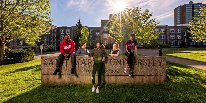International Students Scholarships at Saint Mary’s University of Minnesota, USA 2021