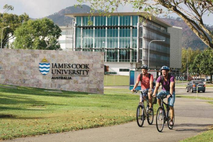 Vice Chancellor’s International Student Scholarships 2022 at James Cook University – Australia