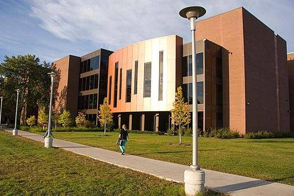 International Student Scholarship at Confederation College – Canada, 2022