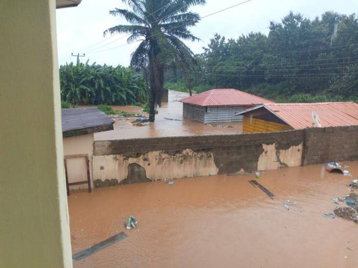 Photos of OAU Students Trapped Following a Heavy Downpour Yesterday
