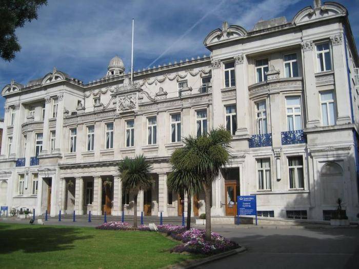 Roy Goode Funding for International Students At Queen Mary University of London - UK, 2020