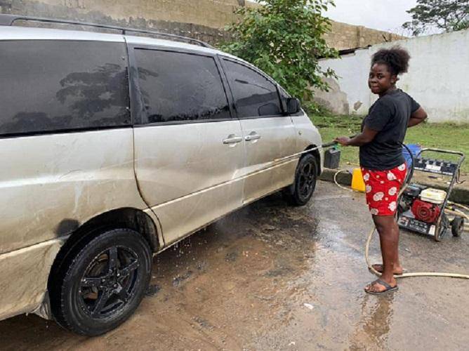 CRUTECH female student becomes a car wash attendant as ASUU strike persists