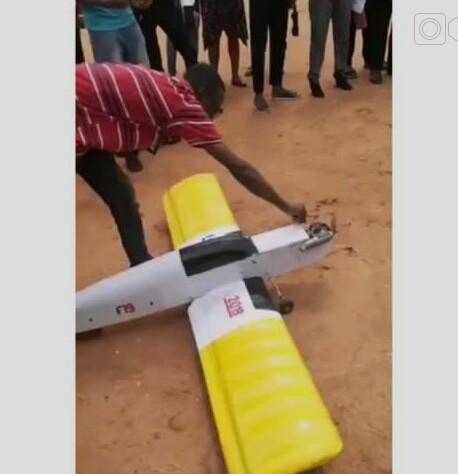 FUTO Final Year Student ''Turns Head'' as He Reveals the Airplane He Built for his Final Year Project