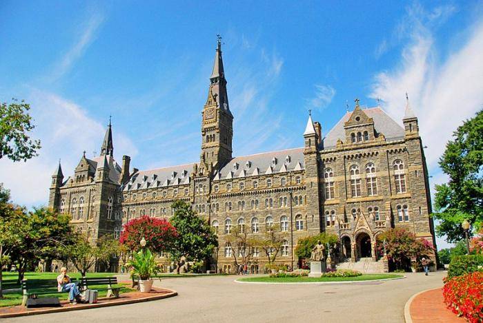 2023 Scholarships at Georgetown University – USA + Scholarships at Douglas College, Canada