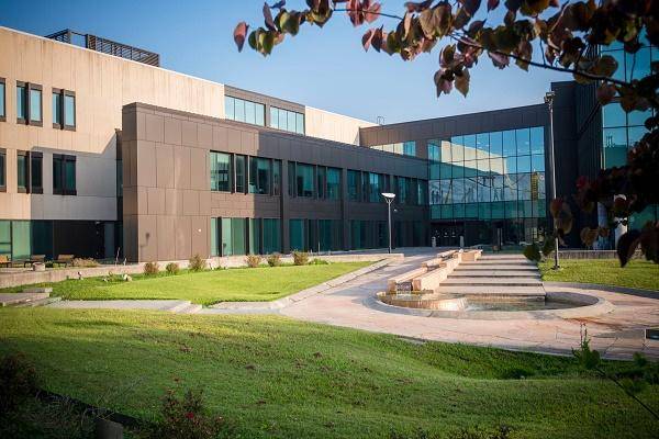 International Education Fee Scholarship at University of Houston-Clear Lake – USA, 2021
