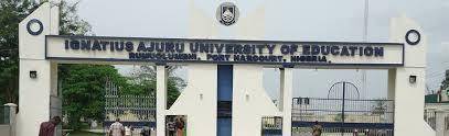 IAUE honours 100level student for honesty